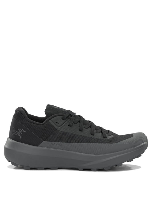 Arc'teryx "Norvan LD 4" Low-top sneakers - Black