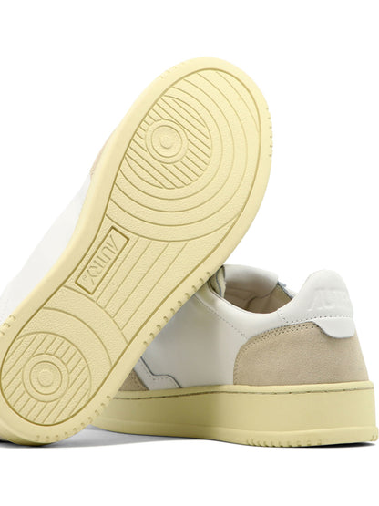 Autry "Medalist Low" sneakers - White