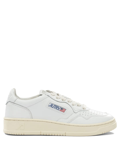 Autry "Medalist Low" low top sneakers - White