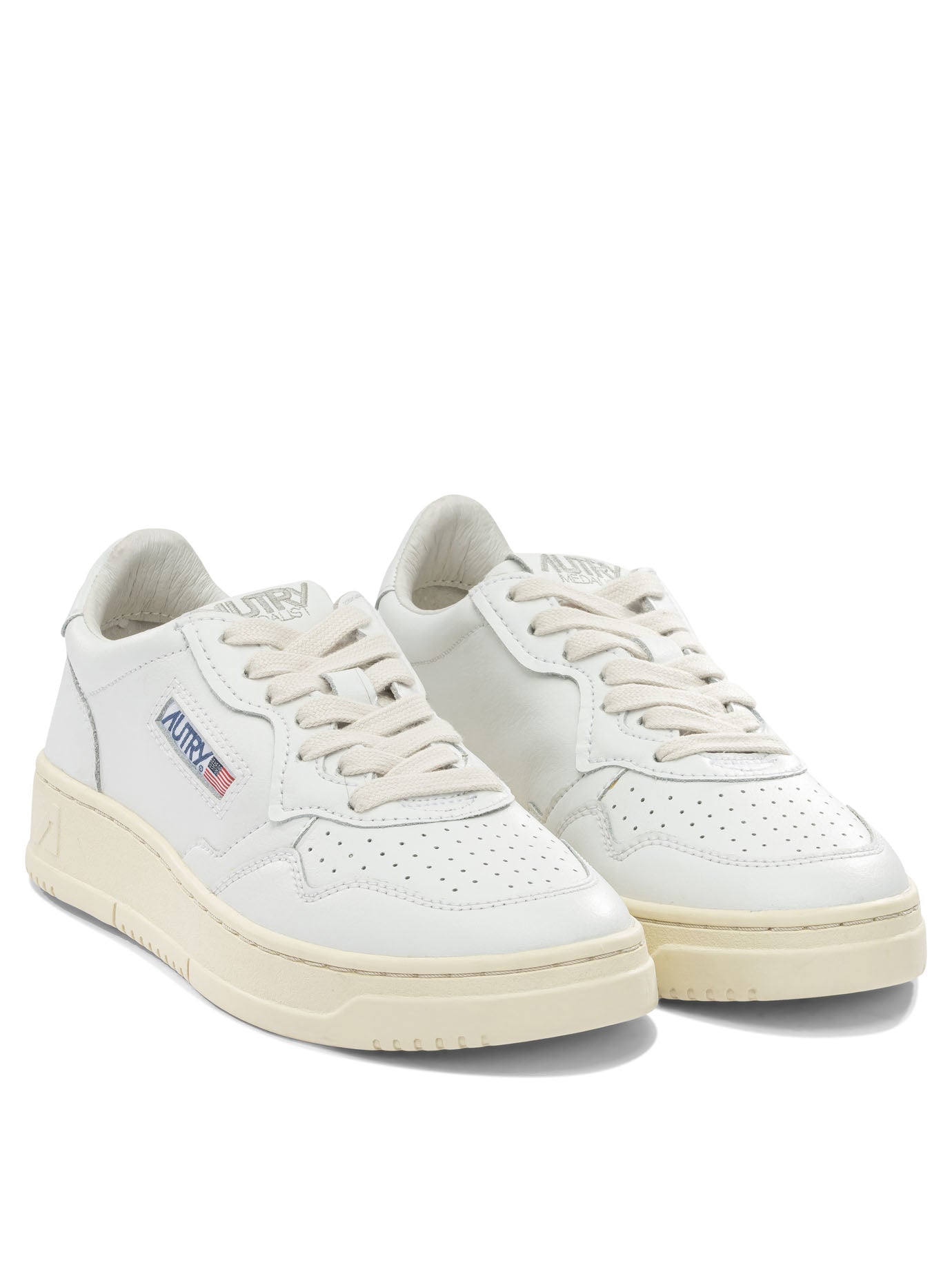 Autry "Medalist Low" low top sneakers - White