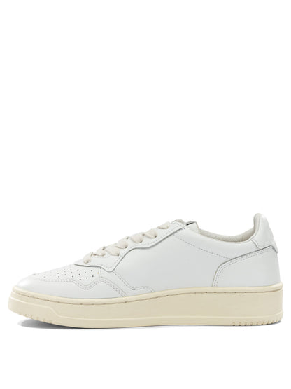 Autry "Medalist Low" low top sneakers - White