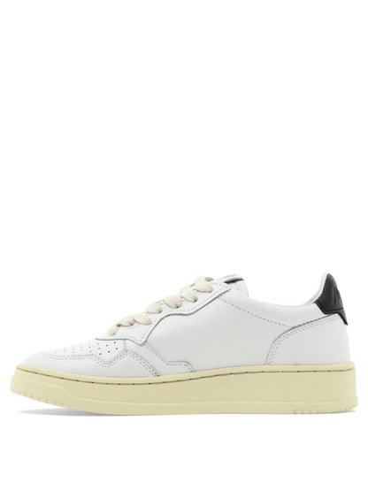 Autry "Medalist Low" sneakers - White