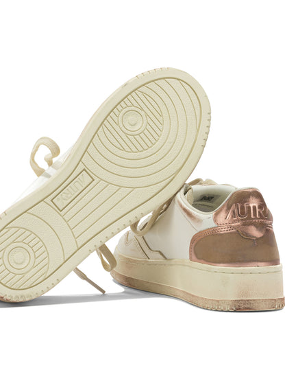 Autry "Medalist Low Super Vintage" Low Top Sneakers - Pink
