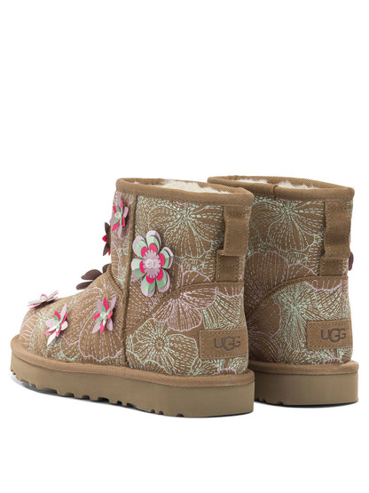 Ugg "Classic Mini Meadow" ankle boots - Beige