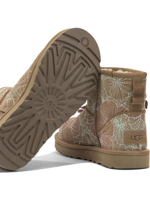 Ugg "Classic Mini Meadow" ankle boots - Beige