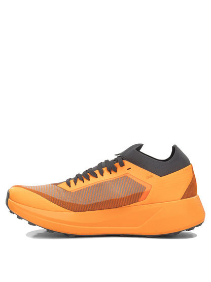 Arc'teryx "Sylan 2" Low-Top Sneakers - Orange