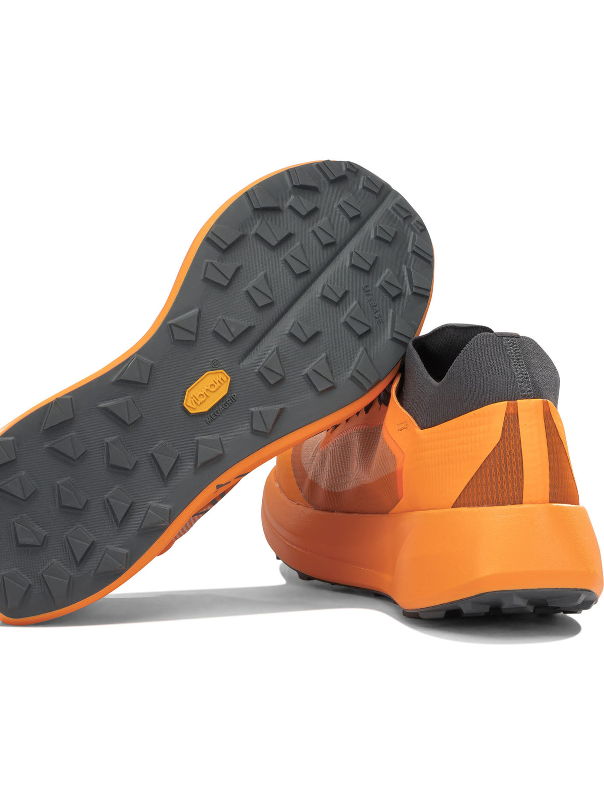 Arc'teryx "Sylan 2" Low-Top Sneakers - Orange