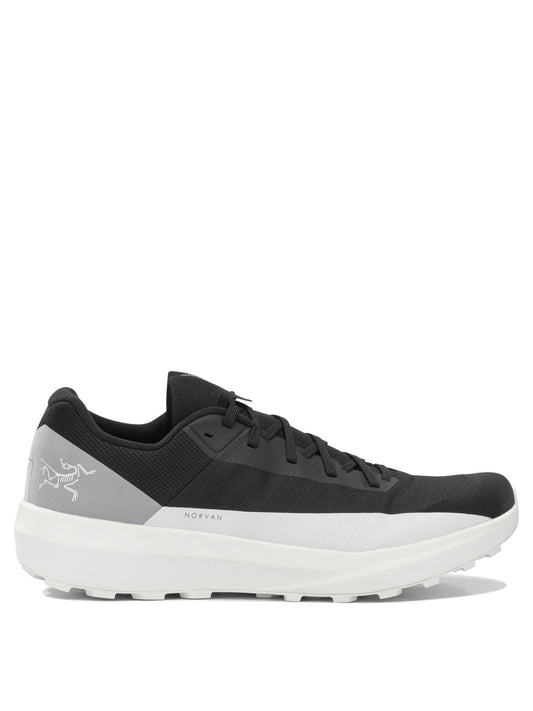Arc'teryx "Norvan LD 4" Low-top sneakers - Black