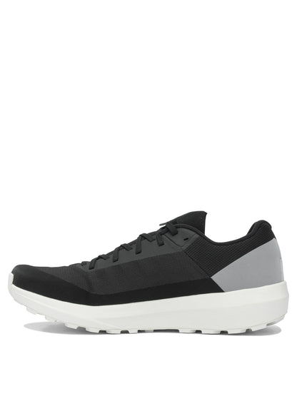 Arc'teryx "Norvan LD 4" Low-top sneakers - Black