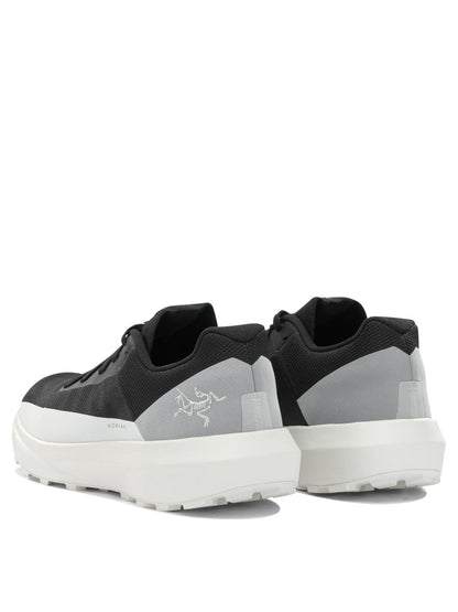 Arc'teryx "Norvan LD 4" Low-top sneakers - Black