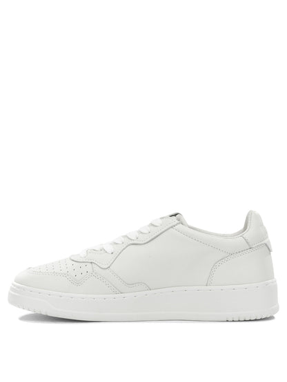 Autry "Medalist Low" Low-Top Sneakers - White