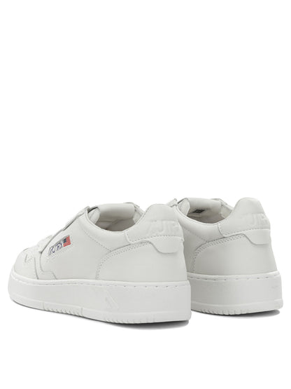 Autry "Medalist Low" Low-Top Sneakers - White