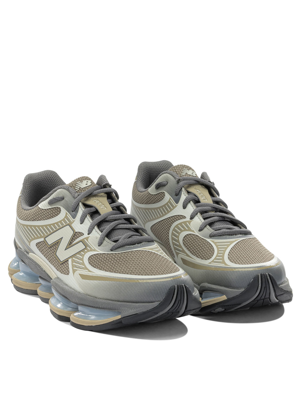 New Balance "Abzorb 2000" Low-Top Sneakers - Brown
