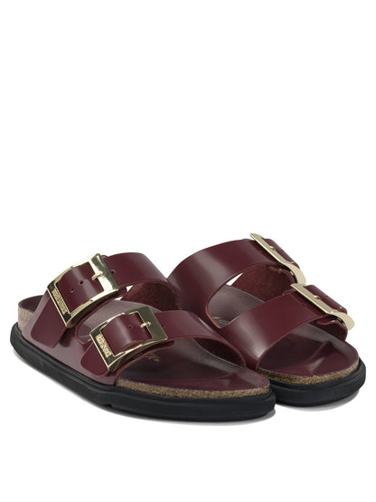 Birkenstock "Arizona Droplet Buckle" Low Sandals - Bordeaux