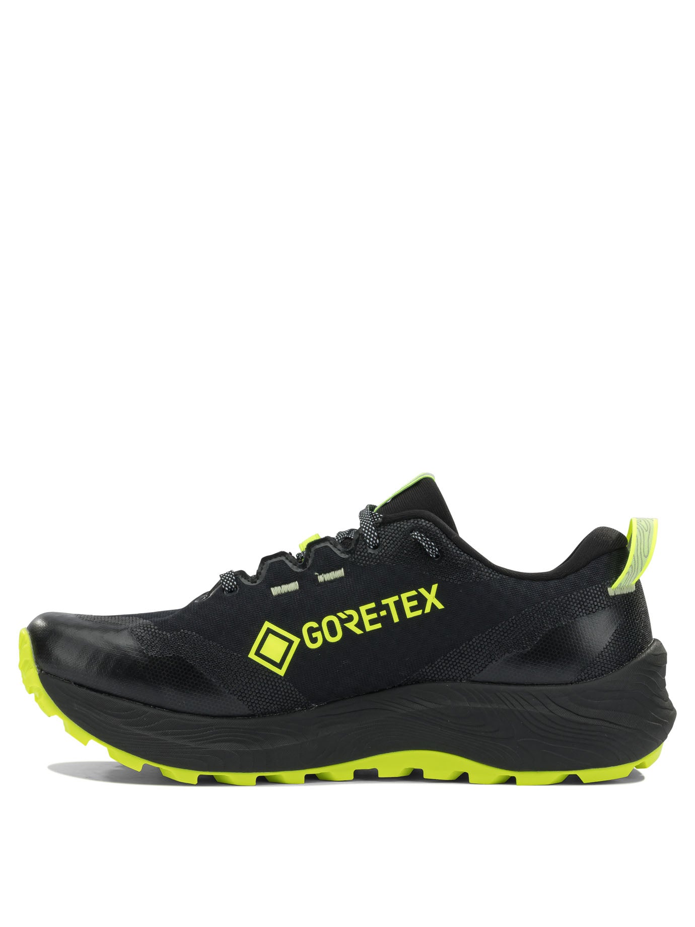 Asics "GEL-TRABUCO 12 GTX" Sneakers - Black