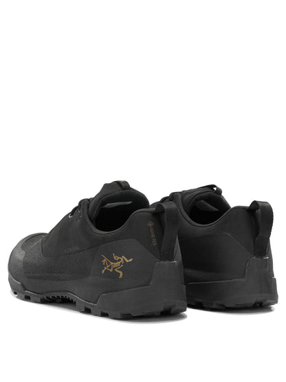Arc'teryx "Konseal GTX" Low-top sneakers - Black
