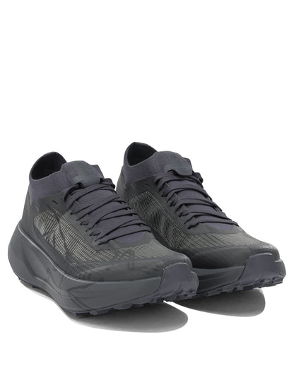 Arc'teryx "Sylan 2" Low-Top Sneakers - Grey