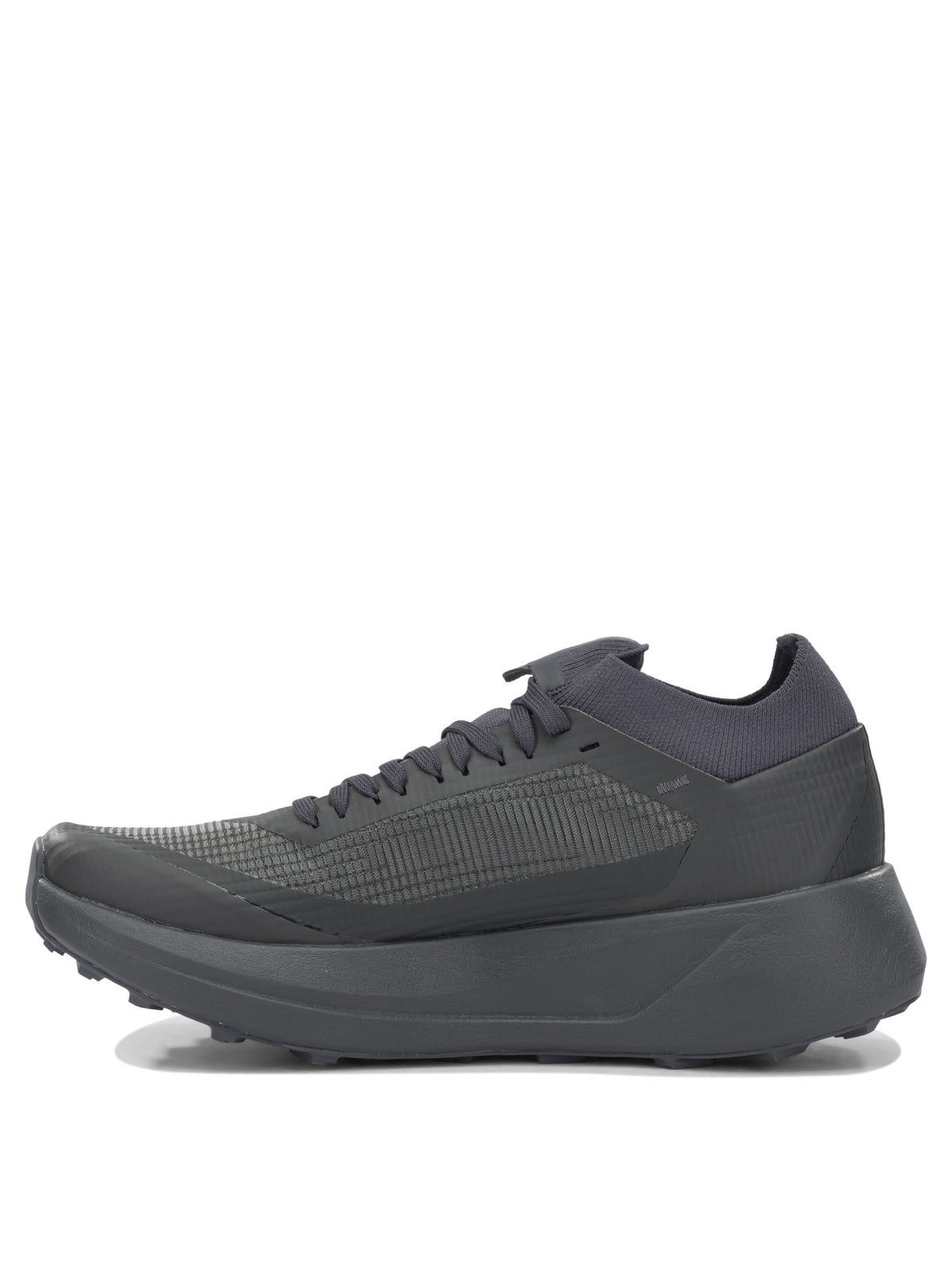 Arc'teryx "Sylan 2" Low-Top Sneakers - Grey