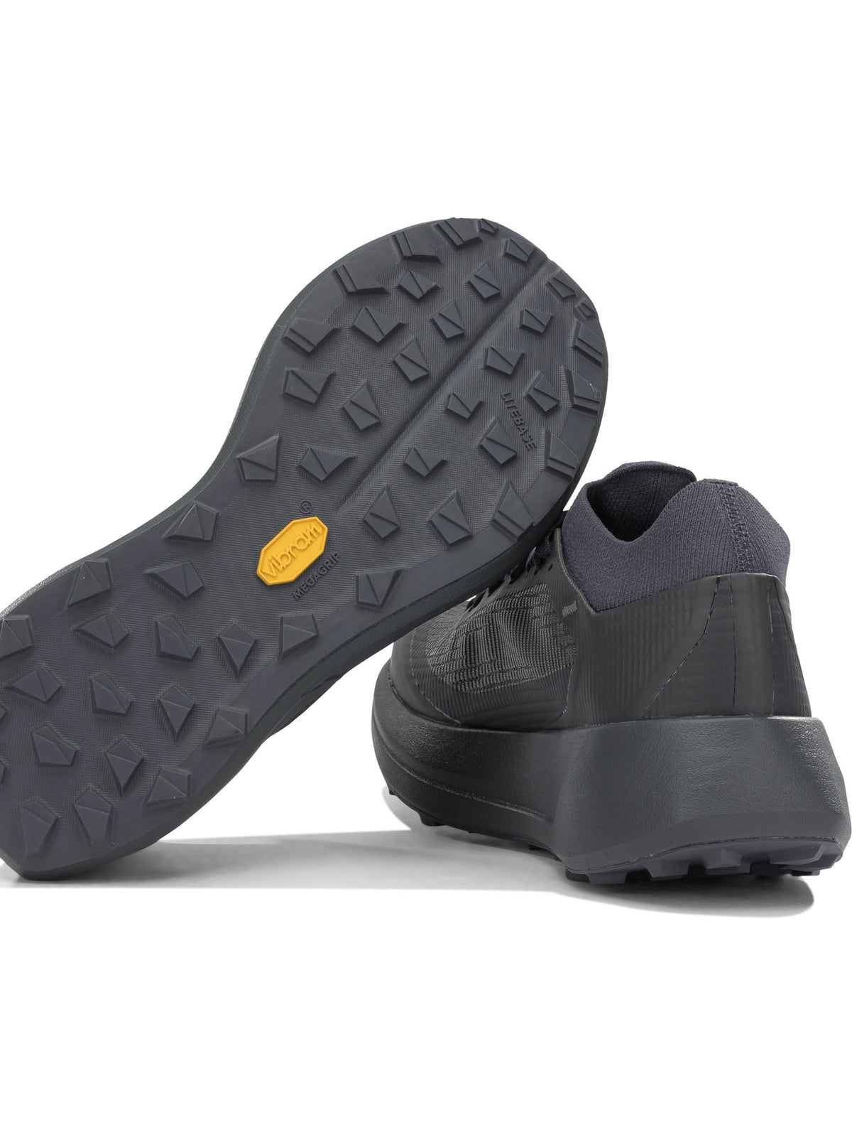 Arc'teryx "Sylan 2" Low-Top Sneakers - Grey