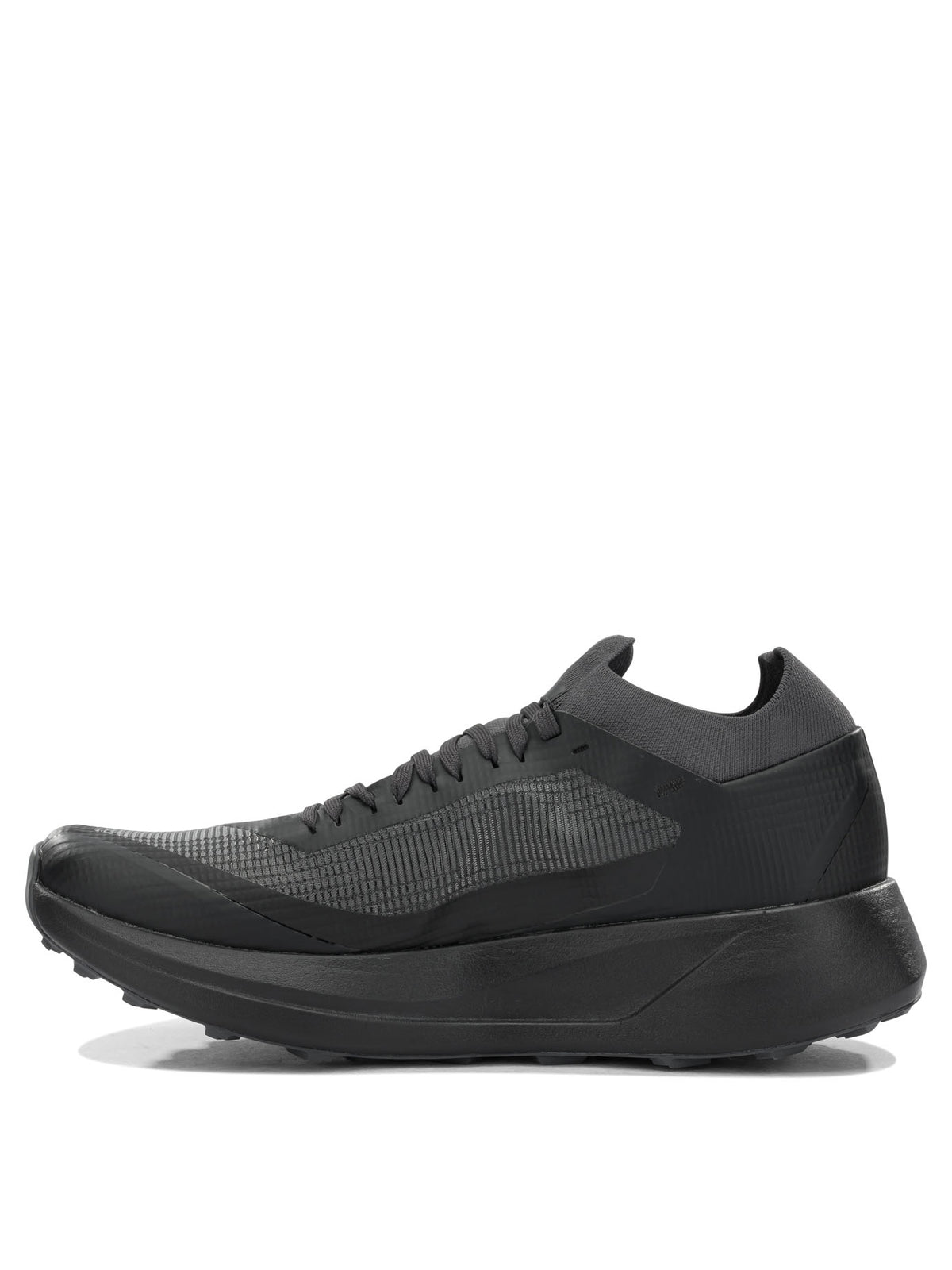 Arc'teryx "Sylan 2" Low-Top Sneakers - Black