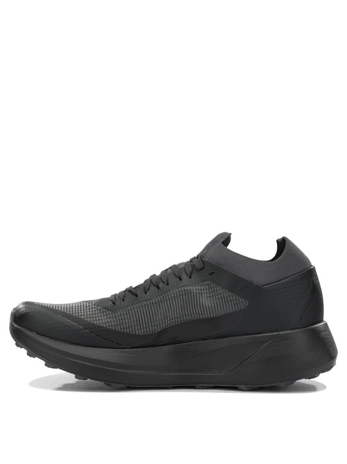 Arc'teryx "Sylan 2" Low-Top Sneakers - Black