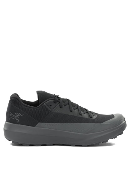 Arc'teryx "Norvan LD 4" Low-top sneakers - Black