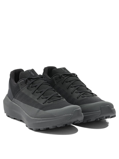 Arc'teryx "Norvan LD 4" Low-top sneakers - Black