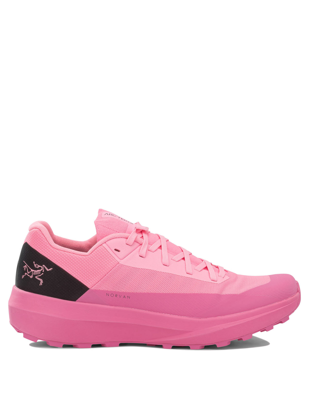 Arc'teryx "Norvan LD 4" Low-top sneakers - Pink