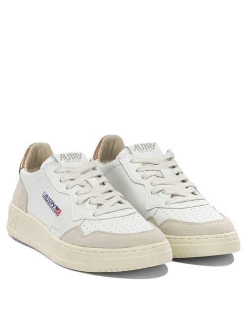 Autry "Medalist Low" low top sneakers - White