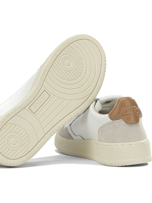 Autry "Medalist Low" low top sneakers - White