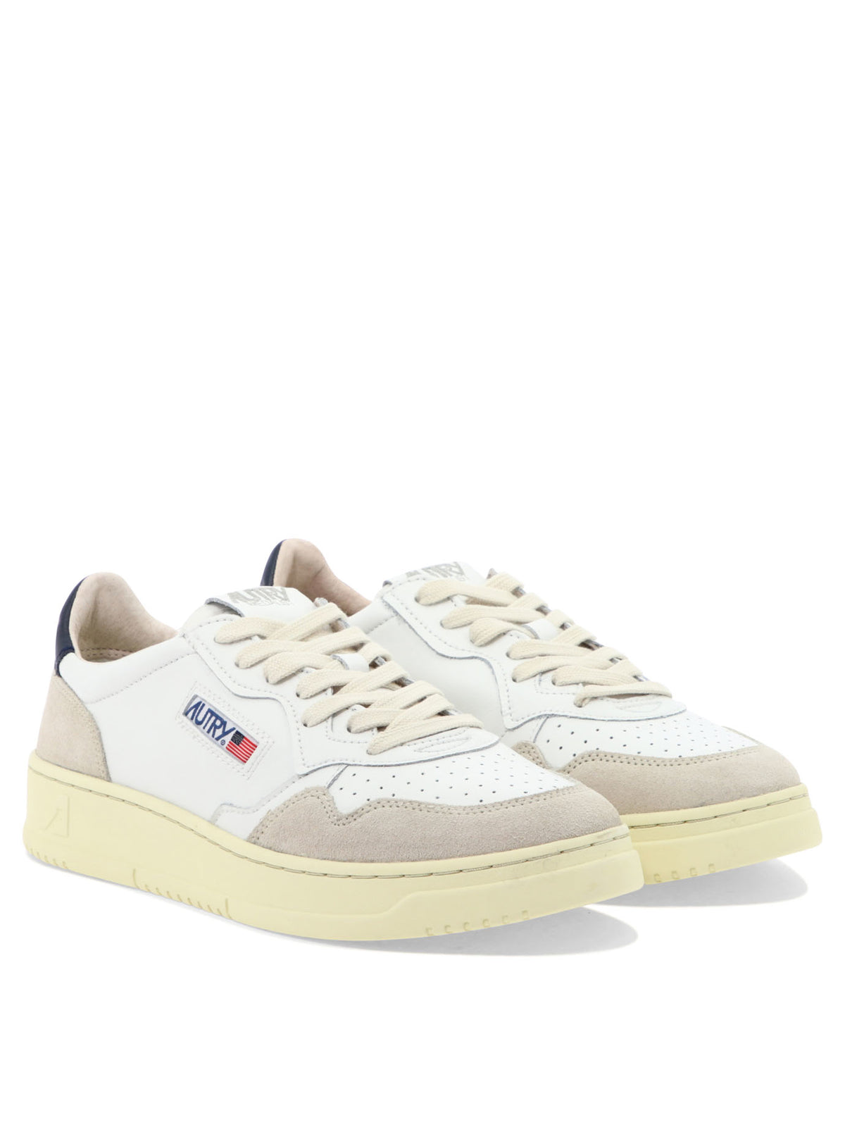 Autry "Medalist Low" Low-Top Sneakers - White