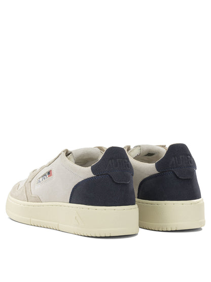 Autry "Medalist Low" Low-Top Sneakers - Blue
