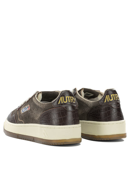 Autry "Medalist Low" Low-Top Sneakers - Brown