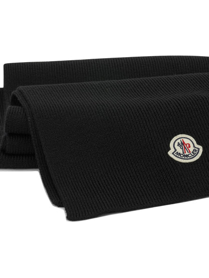 Moncler Classic Scarf with Logo - Black