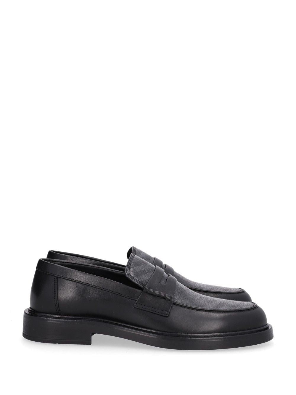 Burberry Pembroke Loafers In Leather And Check - Black