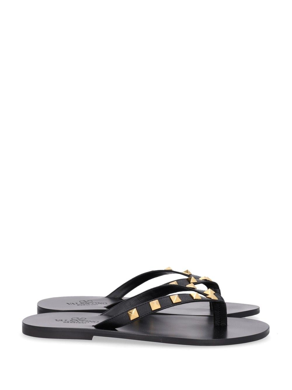 Valentino Garavani Rockstud Leather Thong Sandals - Black