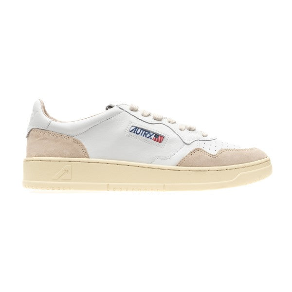AUTRY Leather Medalist Low sneakers