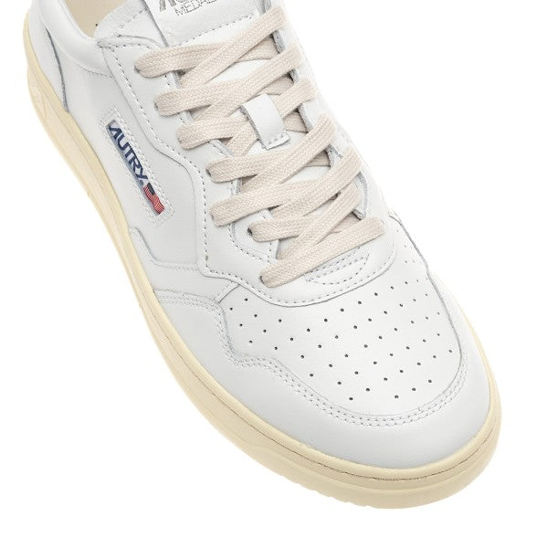 AUTRY Medalist Low leather snekars