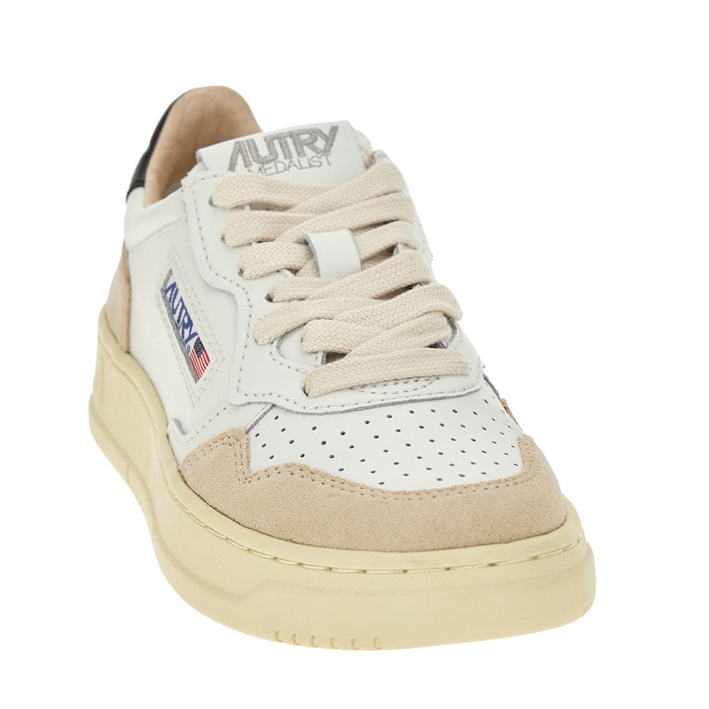 AUTRY Suede and leather Medalist Low sneakers