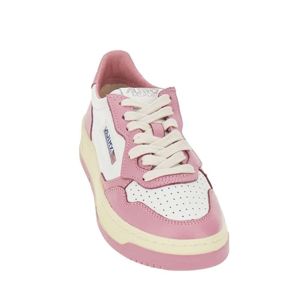 AUTRY Medalist Low leather sneakers