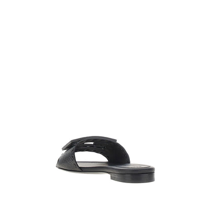 FENDI 'Baguette' grained leather slides