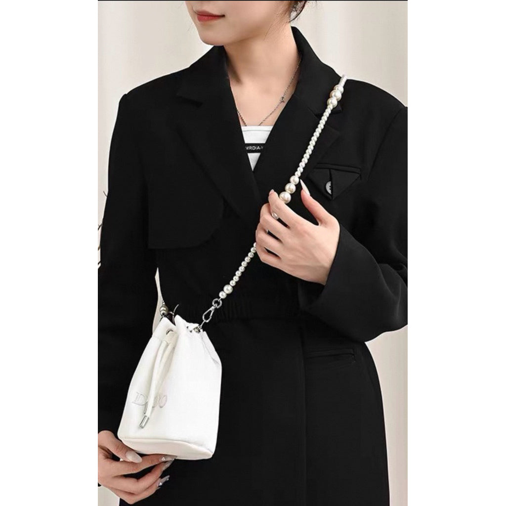Dior beauty drawstring pouch-white (with 3rd party sling)